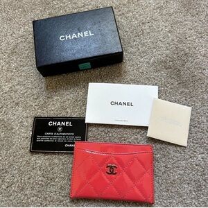 CHANEL Patent Enamel Quilted Card Holder Coral Red